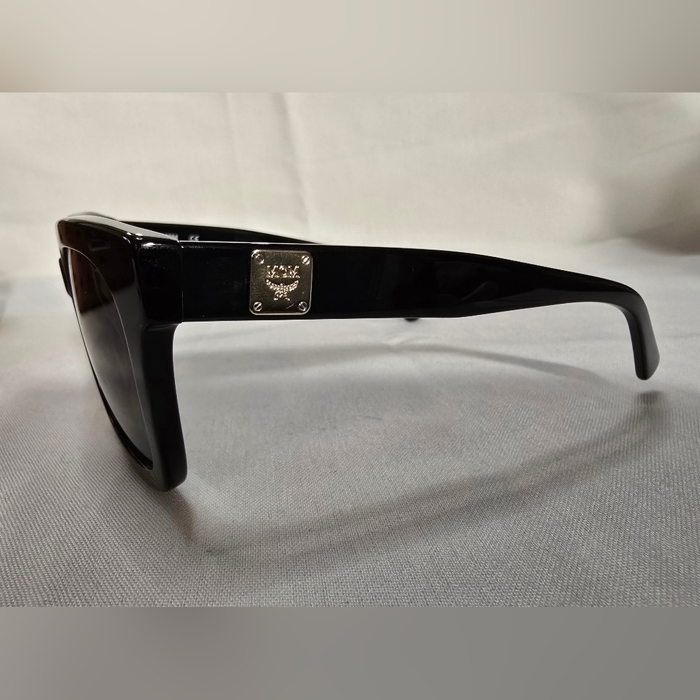 MCM Sunglasses - Picture 3 of 4